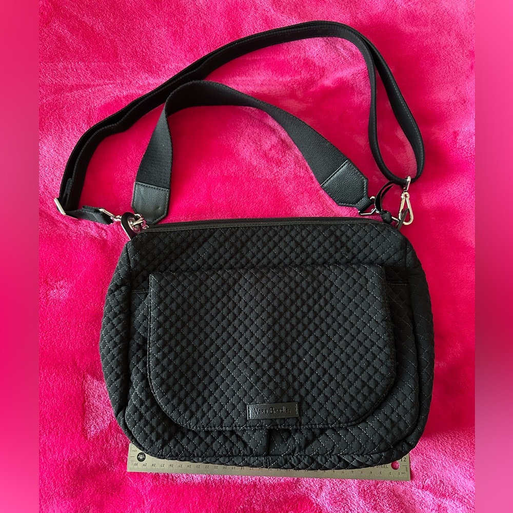Vera Bradley crossbody bag.
